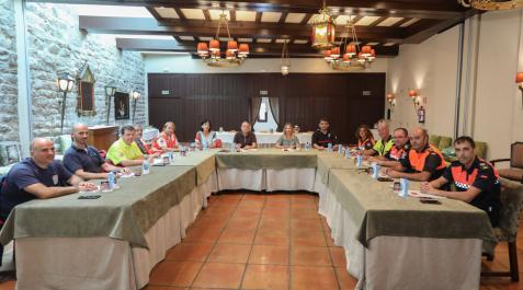 Reconocimiento a los bomberos voluntarios Reunión con representantes de las agrupaciones de bomberos y bomberas voluntarios