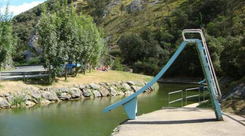 Piscina fluvial de Betelu Betelu