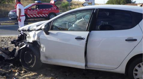 AccidentePForal Uno de los accidentes de circulación atendidos por la Policía Foral este fin de semana