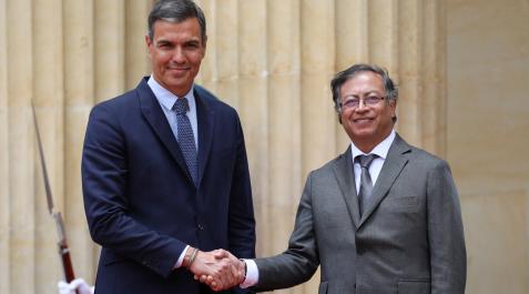 sanchez-petro-colombia El presidente español, Pedro Sánchez, saluda a su homólogo colombiano, Gustavo Petro en la visita a Colombia de su gira latinoamericana
