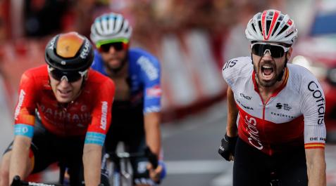 jesus-herrada-vuelta El ciclista español del equipo Cofidis Jesús Herrada (d), entra vencedor de la séptima etapa de La Vuelta a España