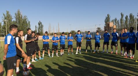 Tud A: BLANCA ALDANONDO
F: 02/08/2022
P:
L: ABLITAS
T: ENTRENAMIENTO DEL CD TUDELANO CON SU NUEVO ENTRENADOR, ORIOL RIERA, EN EL CAMPO DE FUTBOL DE ABLITAS
