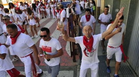 Fotos del cohete de fiestas de Caparroso. Fotos del cohete de fiestas de Caparroso.
