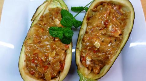 2013-360780 Esta receta tiene un cierto toque francés con su queso brie y sus tomates ricos