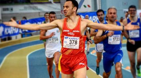 Sotomayor Roberto Sotomayor cruza en primer lugar una carrera en 2018