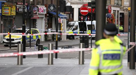 policias londres acuchillados Zona acordonada en el lugar donde dos policías han sido acuchillados en el centro de Londres
