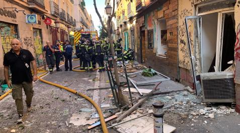 Herida grave una mujer tras la fuerte explosión en un vivienda de Malasaña Herida grave una mujer tras la fuerte explosión en un vivienda de Malasaña
