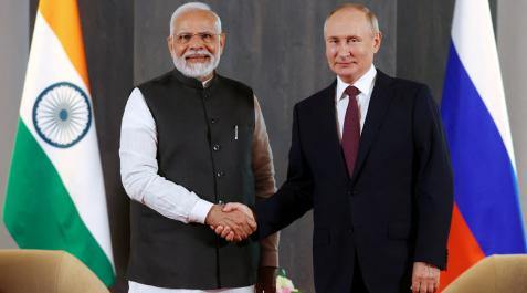 Narendra Modi y Vladimir Putin, en Samarkanda Modi y Putin