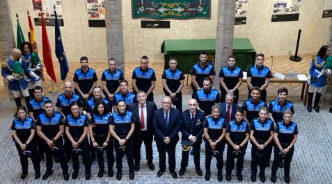 nuevos policias municipales Nueva promoción de 25 nuevos agentes de la Policía Municipal de Pamplona