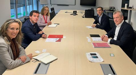 Reunion-Irujo-siemens-Gamesa Reunión de Mikel Irujo e Izaskun Goñi con responsables de Siemens Gamesa en Alemania