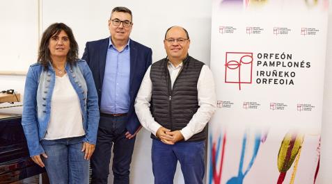 La subdirectora artística, Mari Paz Arizkun; el presidente, Daniel Sánchez Riveros, y el director artístico, Igor Ijurra La subdirectora artística, Mari Paz Arizkun; el presidente, Daniel Sánchez Riveros, y el director artístico, Igor Ijurra