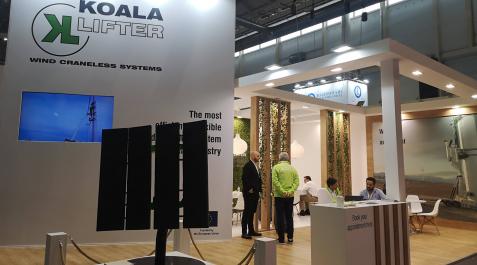 koala-lifter Stand de la empresa navarra KoalaLifter en la feria Wind Energy 2022 en Hamburgo