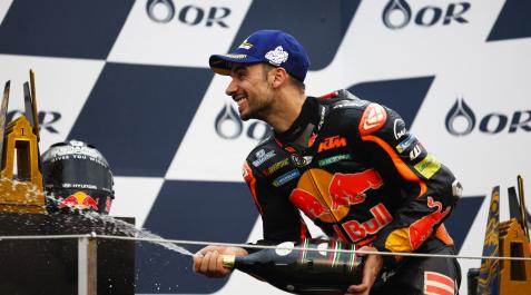 Miguel Oliveira Miguel Oliveira celebra su triunfo