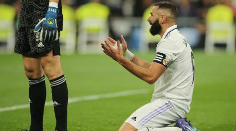 Benzema ha vuelto a fallar un penalti ante Sergio Herrera Real Madrid-Osasuna en directo