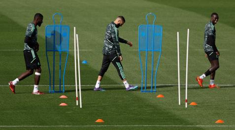 Rüdiger, Benzema y Mendy durante la sesión de entrenamiento Rüdiger, Benzema y Mendy durante la sesión de entrenamiento