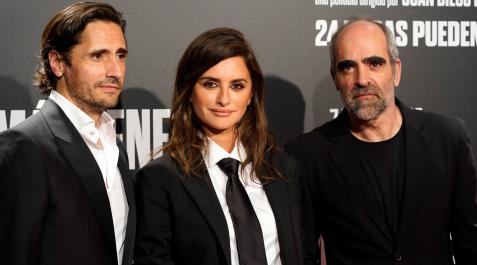 penelope-cruz-botto-tosar Juan Diego Botto, Penélope Cruz y Luis Tosar durante el estreno de la nueva película 'En los márgenes'