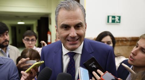 Javier Ortega Smith El diputado de VOX en el Congreso, Javier Ortega Smith, atiende a los medios al término del pleno