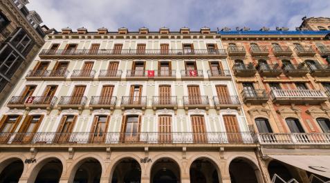 Un dúplex caprichoso en la plaza del Castillo Un dúplex caprichoso en la plaza del Castillo