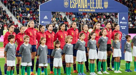 Amistoso entre España y Estados Unidos en El Sadar Amistoso entre España y Estados Unidos en El Sadar