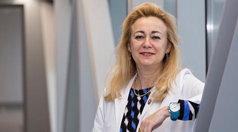 Isabel Rubio cun La Dra. Isabel Rubio, directora del Área de Patología Mamaria de la Clínica Universidad de Navarra y presidenta de la Sociedad Europea de Cirugía Oncológica