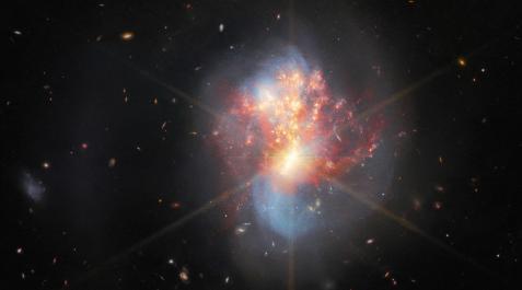 El telescopio James Webb ha vuelto a mostrar una imagen del universo, esta vez de IC 1623, un par de galaxias entrelazadas que interactúan El telescopio James Webb ha vuelto a mostrar una imagen del universo, esta vez de IC 1623, un par de galaxias entrelazadas que interactúan