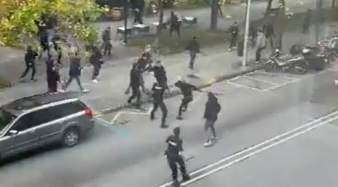 incidentes Agresiones entre aficionados en la calle Tajonar