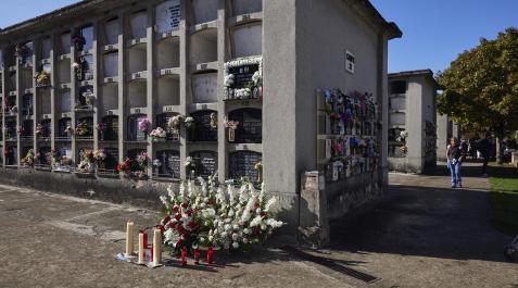 Fotos del día de Todos los Santos en el cementerio de Pamplona. Fotos del día de Todos los Santos en el cementerio de Pamplona.