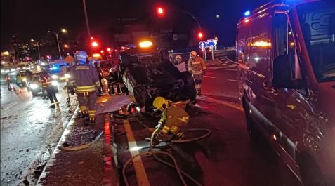 accidente-cruce-zizur Los bomberos han tenido que intervenir en el accidente que se ha producido en el cruce de Zizur