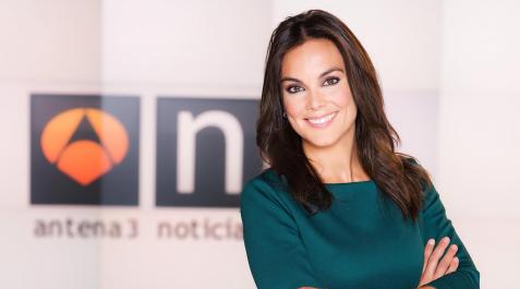 Mónica Carrillo La periodista Mónica Carrillo