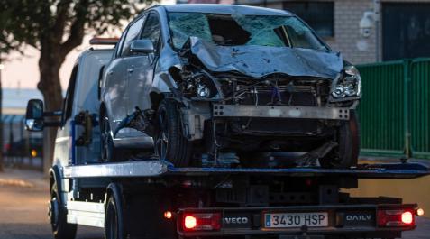 coche-atropello-torrejon Vehículo involucrado en el atropello mortal de cuatro personas en Torrejón, este domingo a su llegada al cuartel de la Guardia Civil de Seseña