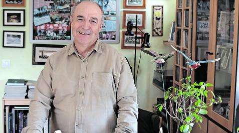 asdf El fotógrafo Miguel Bergasa en su lugar de trabajo, esta semana