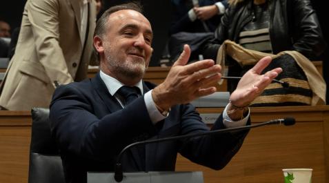 javier-esparza-debate.jpg El líder de Navarra Suma, Javier Esparza, momentos antes de dar comienzo este jueves en el Parlamento de Navarra el último debate de la legislatura sobre el estado de la Comunidad Foral