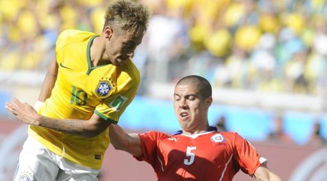 ‘Gato’ Silva junto a Neymar en Brasil 2014 ‘Gato’ Silva junto a Neymar en Brasil 2014
