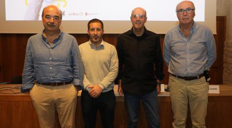 swfx Mikel Etxebarria, Juan Carlos Castillo, José Mari Asín y Luis Ben (moderador), en el Condestable