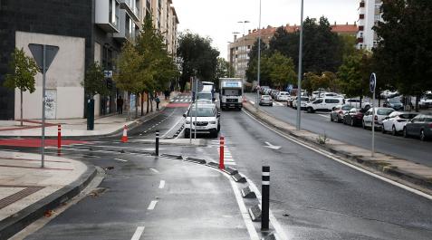 CarrilBarañain El vial se encuentra protegido del tráfico rodado