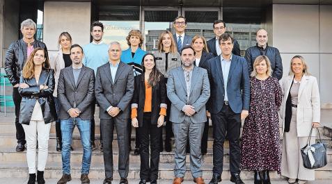 comversaciones Ponentes del sector farmacéutico, biofarmacéutico, miembros de Brandok y parte del público asistente al foro sobre comunicación