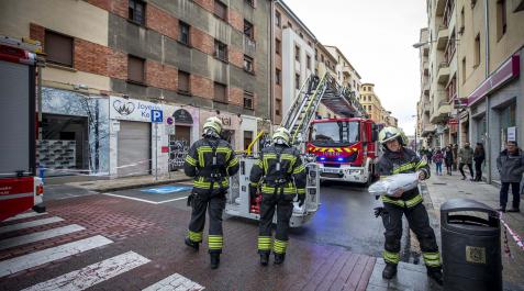 Fotos del incendio en un edificio de Paulino Caballero de Pamplona. Fotos del incendio en un edificio de Paulino Caballero de Pamplona.