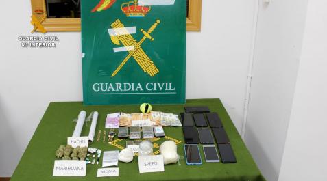 En la operación se intervinieron importantes cantidades de diferentes tipos de droga como cocaína, anfetamina (SPEED) y marihuana En la operación se intervinieron importantes cantidades de diferentes tipos de droga como cocaína, anfetamina (SPEED) y marihuana