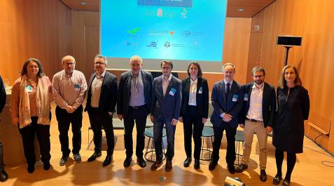 De izquierda a derecha Maria Adamakou, Dimitris Kallioras, University of Thessaly; Nicolas Rossignol, ESPON EGTC; Tomasz Komornicki, Marcin Mazur, Polish Institute of Geography; Eugenia Maruniak, Ukrainian Institute of Geography; Carlos Llano, CEPREDE; Xa De izquierda a derecha
Maria Adamakou, Dimitris Kallioras, University of Thessaly; Nicolas Rossignol, ESPON EGTC; Tomasz Komornicki, Marcin Mazur, Polish Institute of Geography; Eugenia Maruniak, Ukrainian Institute of Geography; Carlos Llano, CEPREDE; Xabier Velasco, NASUVINSA; Izaskun Abril, Directora general de Ordenación del Territorio de Gobierno de Navarra