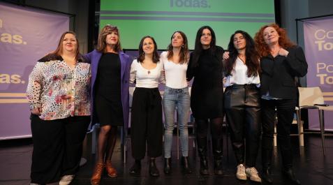 irene-montero-acto-podemos Irene Montero, ministra de Igualdad, Ione Belarra, ministra de Derechos Sociales y Agenda 2030, la abogada Carla Vall (2d), la presidenta de la Federación Plataforma Trans, Mar Cambrollé (2i), y la periodista Cristina Fallarás (d), entre otras, participan el acto de Podemos