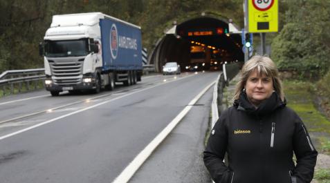Ione Mitxeo Ione Mitxeo Iriarte, cuya familia regentó durante décadas Casa Benito en Almandoz, a corta distancia de la boca norte del túnel próximo a su lugar de residencia.