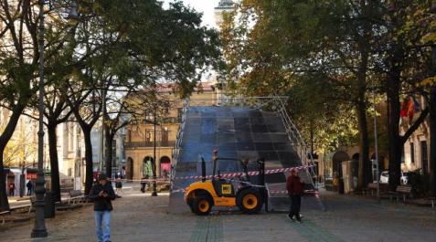 TOBOGAN-SARASATE Castañas gratis por Navidad en el Paseo de Sarasate y otros barrios de Pamplona