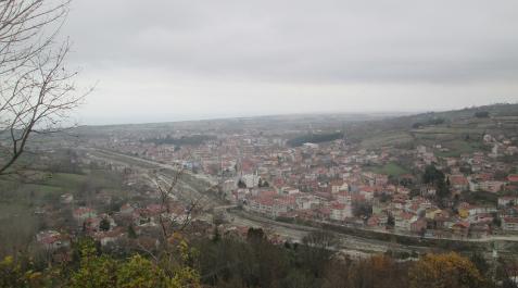 Alaçam, desde el montículo Sivritepe Alaçam