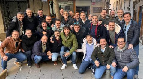 asdf Imagen de varios integrantes del grupo Movember Tudela, con sus respectivos bigotes.