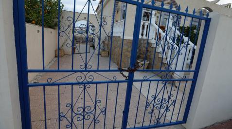 Mujer asesinada en Murcia Vivienda donde fue hallado el cuerpo de la mujer asesinada presuntamente por su pareja