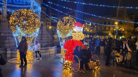 reno navideño instalado en la Plaza del Castillo reno navideño instalado en la Plaza del Castillo