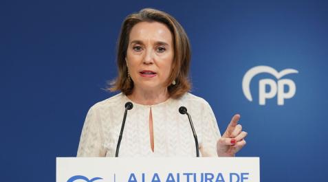 cuca-gamarra La secretaria general del PP, Cuca Gamarra, durante la rueda de prensa ofrecida este sábado en la sede del PP