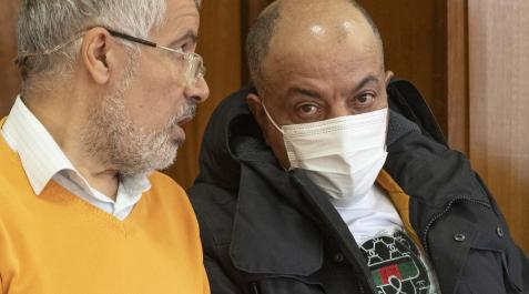 El hombre de nacionalidad marroquí de 49 años acusado de asesinar a su mujer en Águilas el 29 de agosto de 2020, durante un momento de la primera sesión del juicio con jurado en el que el fiscal pide 26 años de prisión El hombre de nacionalidad marroquí de 49 años acusado de asesinar a su mujer en Águilas el 29 de agosto de 2020, durante un momento de la primera sesión del juicio con jurado en el que el fiscal pide 26 años de prisión