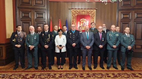 medallas al Mérito Civil Reconocidos con la medalla al Mérito Civil