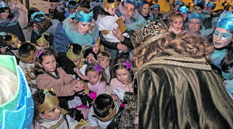Reyes Magos *A: MONTXO A.G.
*F: 2019-01-05
*L: ESTELLA
*T: CABALGATA DE REYES MAGOS
*P: